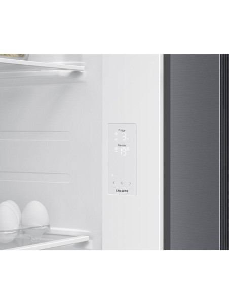 Réfrigérateur Side By Side Samsung design moderne cuisine équipée