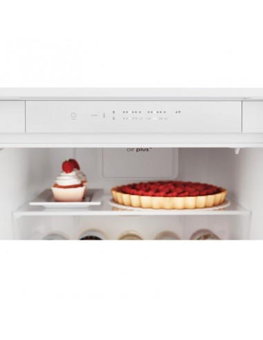 frigo combiné Candy blanc 263 litres rangement étagères frigo combiné Candy blanc 263 litres rangement étagères