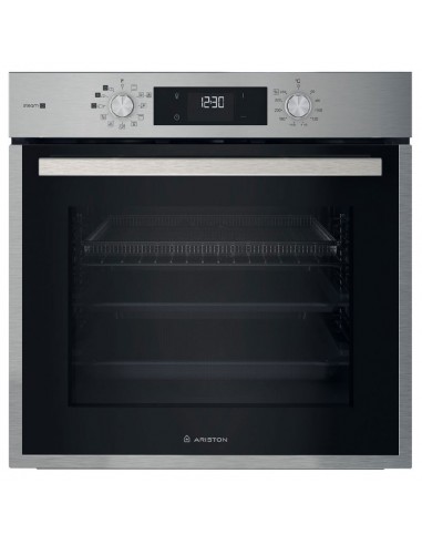 Four encastrable design inox Ariston cuisine moderne