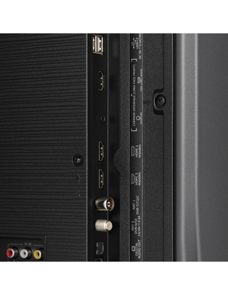 Téléviseur Hisense UHD 55 pouces avec ports HDMI USB Téléviseur Hisense UHD 55 pouces avec ports HDMI USB