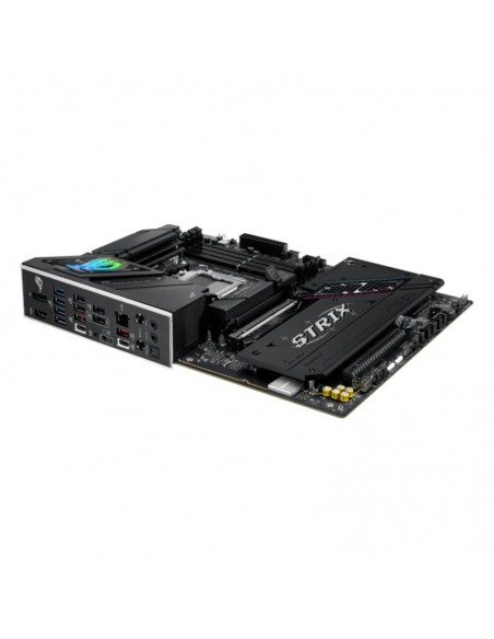 Motherboard ASUS ROG STRIX B850 connectivité WiFi 7 Motherboard ASUS ROG STRIX B850 connectivité WiFi 7