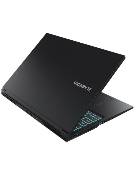 PC Portable Gamer GIGABYTE G6 KF affichant un jeu vidéo haute définition