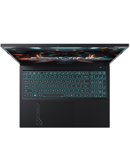 PC Portable Gamer GIGABYTE G6 KF affichant un jeu vidéo haute définition