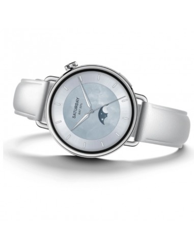 Smartwatch Xiaomi femme avec boîtier argenté et bracelet blanc Smartwatch Xiaomi femme avec boîtier argenté et bracelet blanc