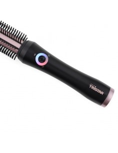 Brosse Lissante Tristar HD-2503 démonstration sur cheveux bouclés 2