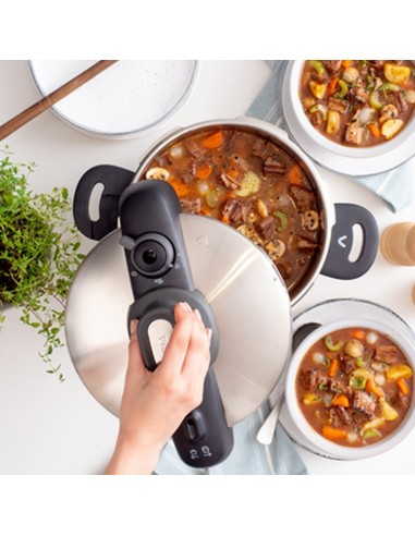 Cocotte inox Tefal design compact moderne