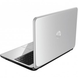 Pc portable HP 15-ac002nk / Dual Core / 4 Go / Blanc Pc portable HP 15-ac002nk / Dual Core / 4 Go / Blanc