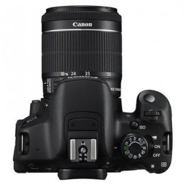 Reflex Canon EOS 700D + Objectif 18-55mm IS STM Reflex Canon EOS 700D + Objectif 18-55mm IS STM