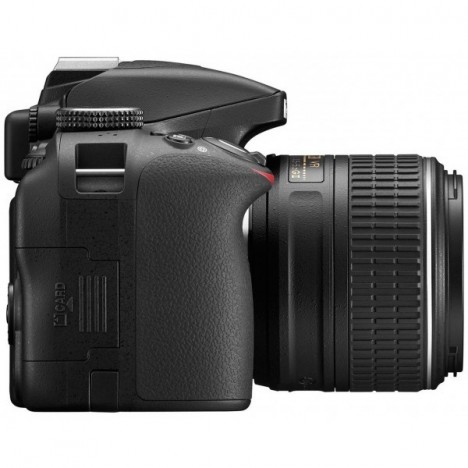 Réflex Numérique Nikon D3300 + Objectif Nikkor 18-140mm