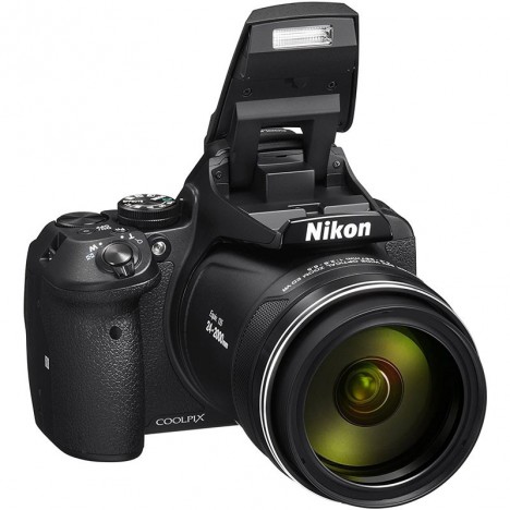 Appareil Photo Numérique NIKON COOLPIX P900 - Noir (VNA750MC)