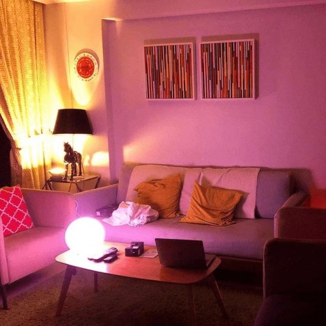 Ampoule Xiaomi Mi LED Smart Bulb Essential - Blanc et Couleurs (24994) Ampoule Xiaomi Mi LED Smart Bulb Essential - Blanc et Couleurs (24994)