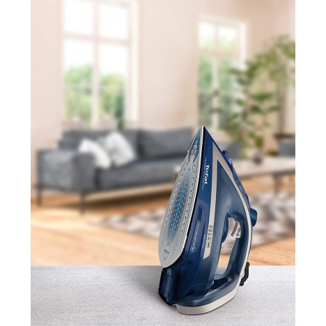 Fer à Vapeur Easy Gliss TEFAL - 2800W - Bleu (FV6830) Fer à Vapeur Easy Gliss TEFAL - 2800W - Bleu (FV6830)
