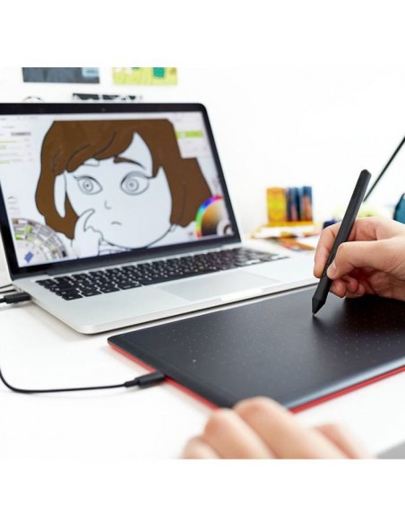 Développez votre potentiel artistique avec la tablette graphique WACOM One By Moyenne, l'outil SEO ultime
