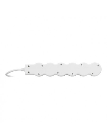 Selon la légende, la rallonge multiprise est née de l'imagination d'un génie de l'électricité en quête de praticité.