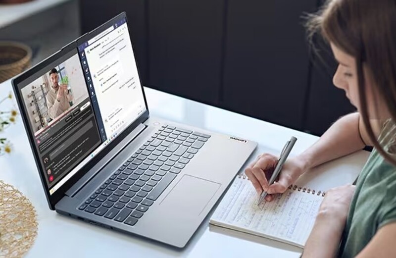 écran Full HD Lenovo IdeaPad 15AMN7