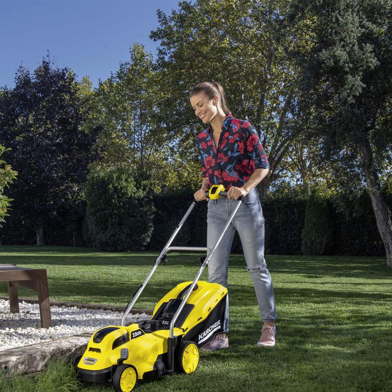 Bac souple et léger de la tondeuse Karcher LMO 18-33