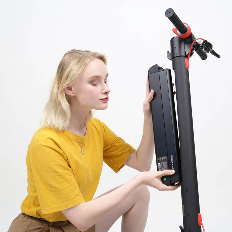 Trottinette électrique X8 batterie amovible autonomie 45 km